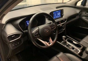 Подержанный автомобиль Hyundai Santa Fe 2018 года (14 фото)