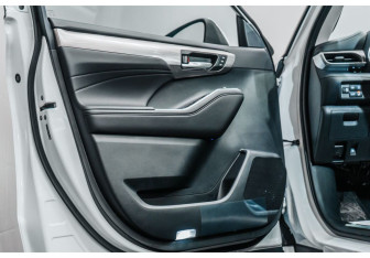 Новый Toyota Highlander 2025 (25 фото)