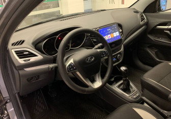 Подержанный автомобиль LADA (ВАЗ) Vesta Wagon 2020 года (14 фото)