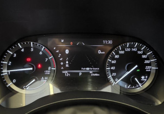 Подержанный автомобиль Toyota Highlander 2023 года (10 фото)