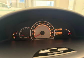 Подержанный автомобиль Hyundai Matrix 2008 года (10 фото)