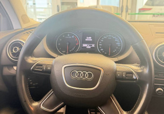 Подержанный автомобиль Audi A3 Sedan 2015 года (18 фото)