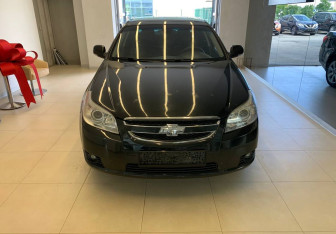 Подержанный автомобиль Chevrolet Epica 2011 года (2 фото)