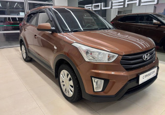 Подержанный автомобиль Hyundai Creta 2016 года (3 фото)
