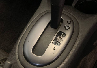 Подержанный автомобиль Nissan Note 2015 года (17 фото)