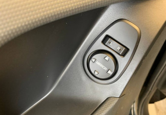 Подержанный автомобиль Hyundai Creta 2017 года (18 фото)