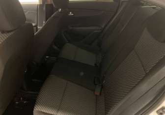 Подержанный автомобиль Kia Rio Sedan 2018 года (10 фото)