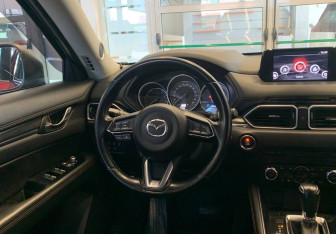 Подержанный автомобиль Mazda CX-5 2018 года (8 фото)