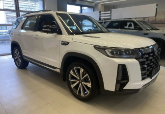Подержанный автомобиль Changan CS95 2023 года (3 фото)