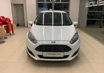 Подержанный автомобиль Ford Fiesta Sedan 2016 года (2 фото)