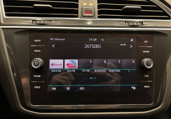 Подержанный автомобиль Volkswagen Tiguan 2017 года (25 фото)