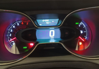 Подержанный автомобиль Renault Kaptur 2019 года (10 фото)