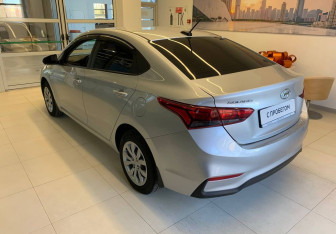 Подержанный автомобиль Hyundai Solaris Sedan 2017 года (6 фото)