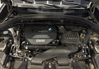 Подержанный автомобиль BMW X1 2015 года (7 фото)