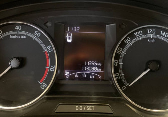 Подержанный автомобиль Skoda Rapid Liftback 2017 года (11 фото)