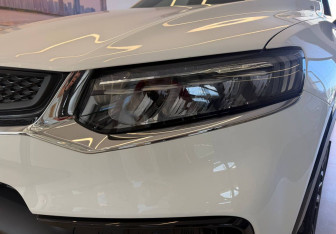 Подержанный автомобиль Geely Tugella 2022 года (14 фото)