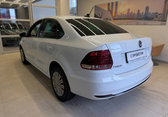Подержанный автомобиль Volkswagen Polo Sedan 2019 года (6 фото)