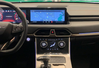 Подержанный автомобиль Exeed TXL 2023 года (13 фото)