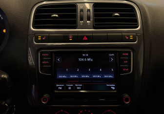 Подержанный автомобиль Volkswagen Polo Sedan 2019 года (21 фото)