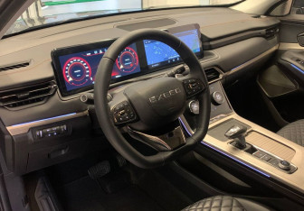 Подержанный автомобиль Exeed TXL 2023 года (14 фото)