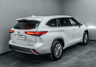 Новый Toyota Highlander 2025 (8 фото)