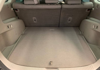 Подержанный автомобиль Mazda CX-7 2010 года (8 фото)