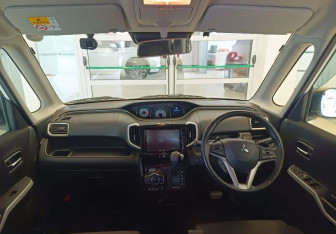 Подержанный автомобиль Mitsubishi Delica D:2 Microvan 2020 года (11 фото)