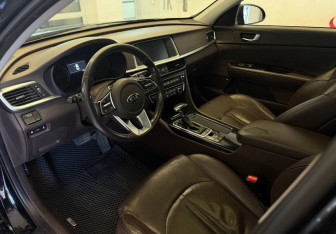 Подержанный автомобиль Kia Optima Sedan 2019 года (13 фото)