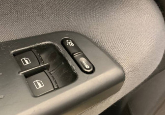 Подержанный автомобиль Skoda Octavia Liftback 2008 года (18 фото)