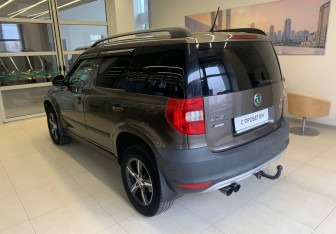 Подержанный автомобиль Skoda Yeti 2010 года (6 фото)