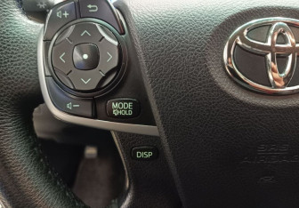 Подержанный автомобиль Toyota Camry Sedan 2012 года (18 фото)