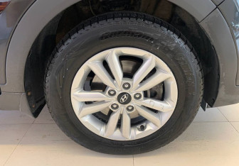 Подержанный автомобиль Hyundai Creta 2017 года (16 фото)