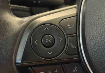 Подержанный автомобиль Toyota RAV4 2020 года (15 фото)