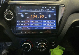 Подержанный автомобиль Kia Rio Sedan 2013 года (12 фото)