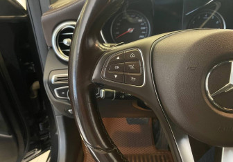 Подержанный автомобиль Mercedes-Benz GLC Coupe 2016 года (19 фото)