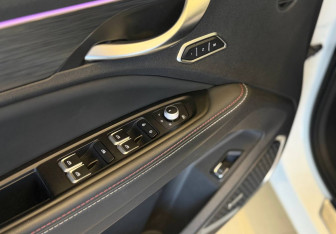 Подержанный автомобиль Geely Tugella 2022 года (26 фото)