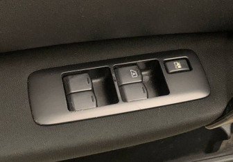 Подержанный автомобиль Nissan Qashqai+2 2010 года (20 фото)