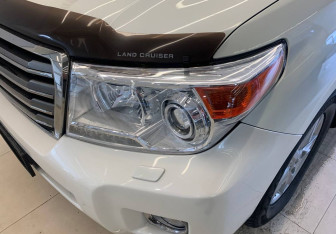 Подержанный автомобиль Toyota Land Cruiser Suv 2014 года (14 фото)