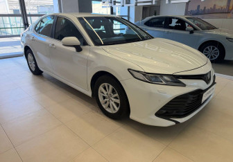 Подержанный автомобиль Toyota Camry Sedan 2020 года (3 фото)