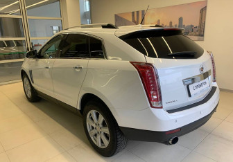 Подержанный автомобиль Cadillac SRX 2014 года (6 фото)