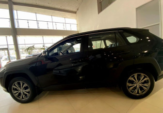 Новый Toyota RAV4 2025 (9 фото)