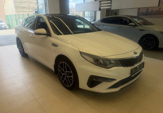 Подержанный автомобиль Kia Optima Sedan 2019 года (3 фото)