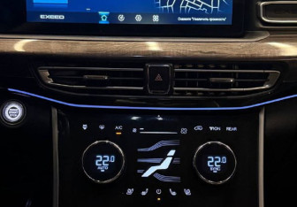 Подержанный автомобиль Exeed VX 2022 года (12 фото)