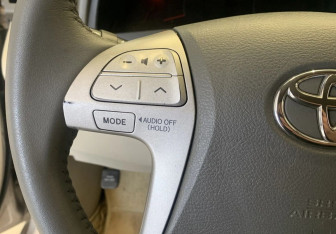 Подержанный автомобиль Toyota Camry Sedan 2007 года (16 фото)