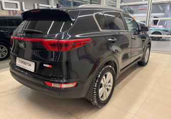 Подержанный автомобиль Kia Sportage 2018 года (4 фото)