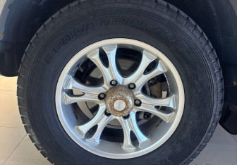 Подержанный автомобиль Mitsubishi Pajero Sport 2010 года (16 фото)