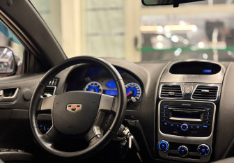 Подержанный автомобиль Geely Emgrand EC7 Sedan 2014 года (13 фото)