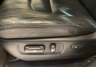 Подержанный автомобиль Toyota Land Cruiser Suv 2015 года (22 фото)