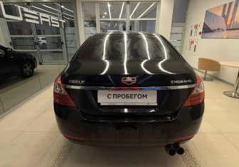 Подержанный автомобиль Geely Emgrand EC7 Sedan 2014 года (5 фото)