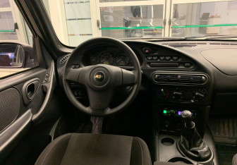 Подержанный автомобиль Chevrolet Niva 2018 года (9 фото)